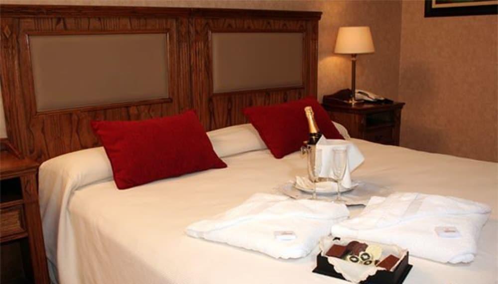 Hotel Kapenke El Calafate Esterno foto